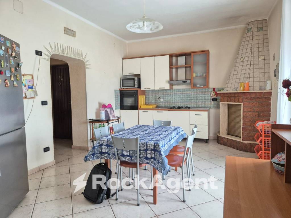 Appartamento a Turi in Via Vittorio Veneto, 73 - Foto 2