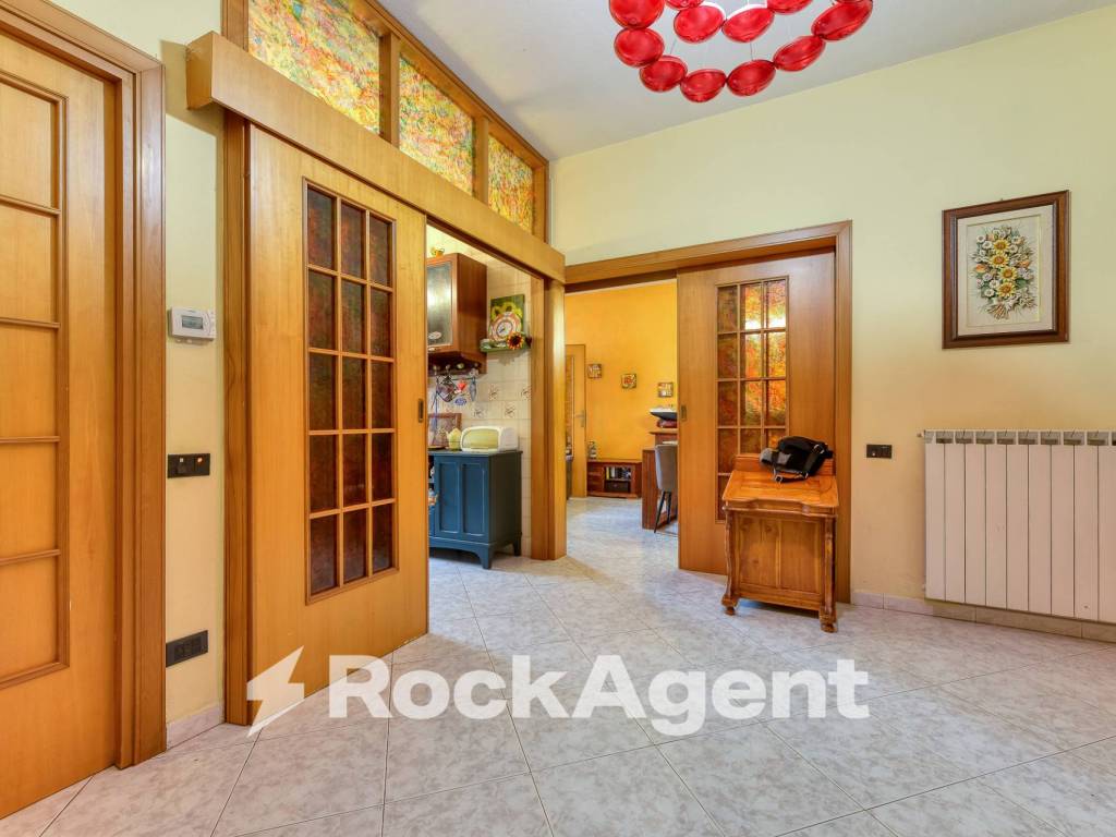 Appartamento a Salerno in Via Napoli Achille, 9 - Foto 2