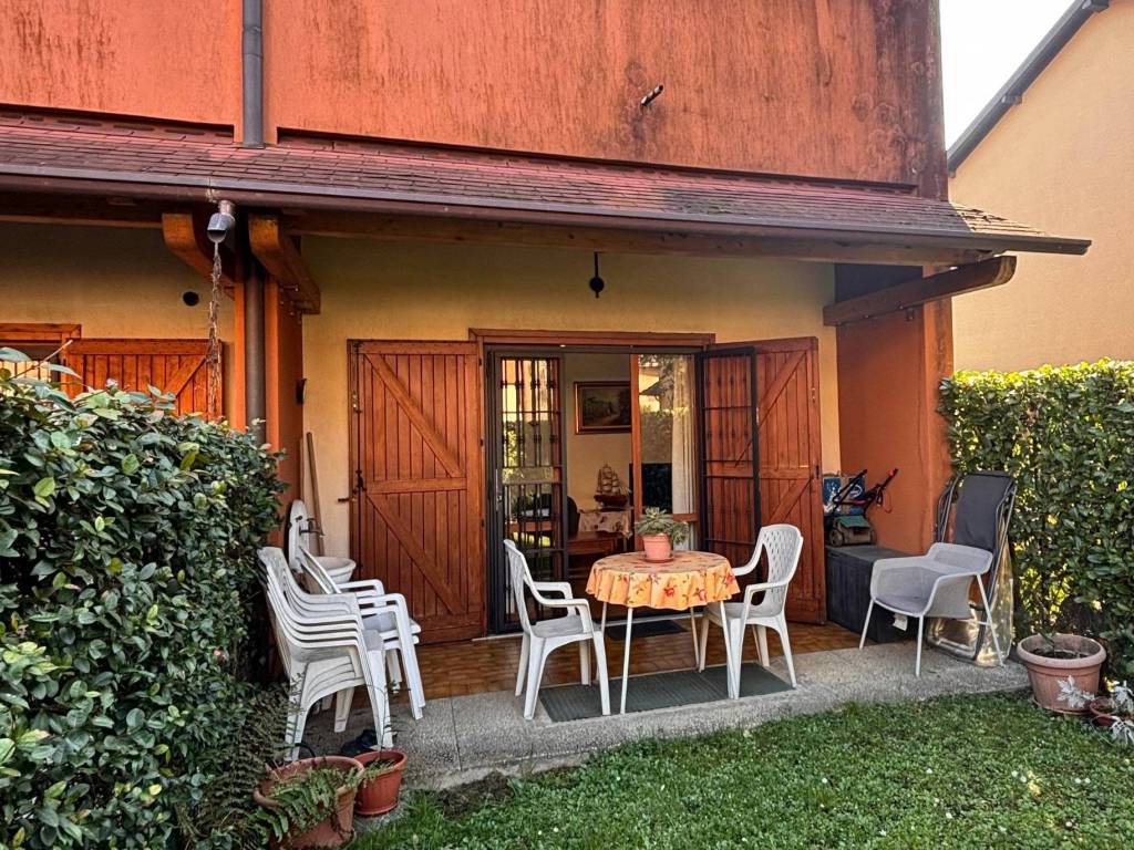 Villetta a schiera a Seregno in Via Giuseppe Viviani - Foto 2