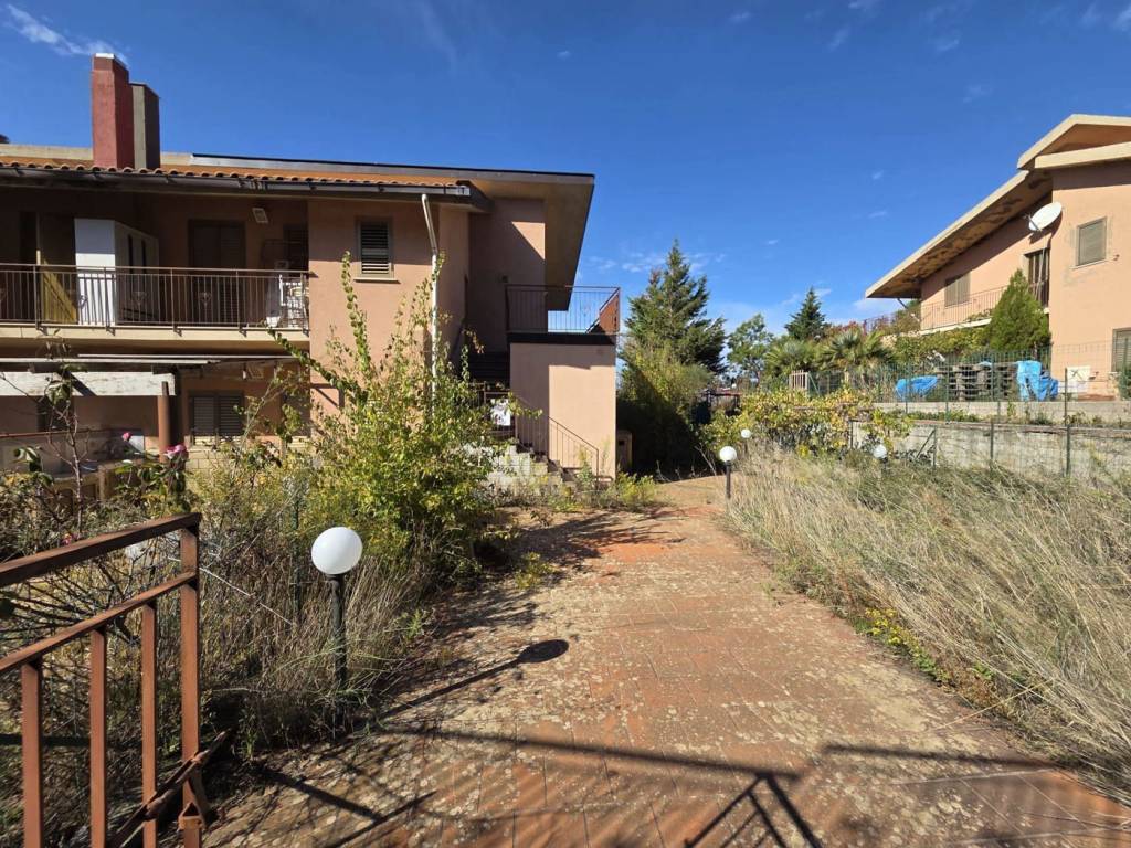 Appartamento a Montalbano elicona in CONTRADA PONTICELLO, SNC - Foto 2