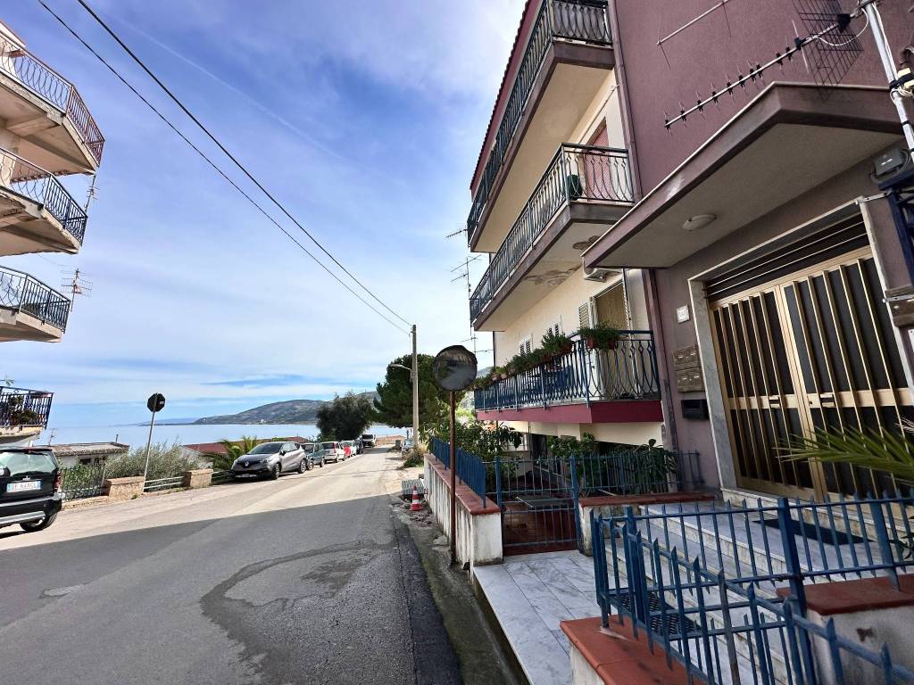 Appartamento a Santo stefano di camastra in Via Marina - Foto 4