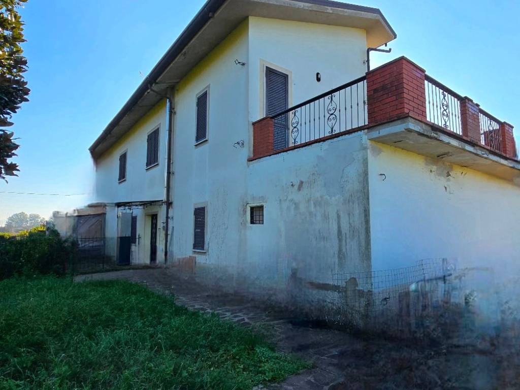 Casa indipendente a Altopascio in Località Bozzo alla Rena - Foto 2