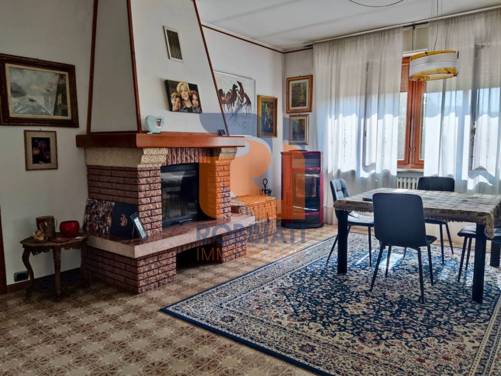 Villa a Zinasco in via Aldo Moro, 6 - Foto 3