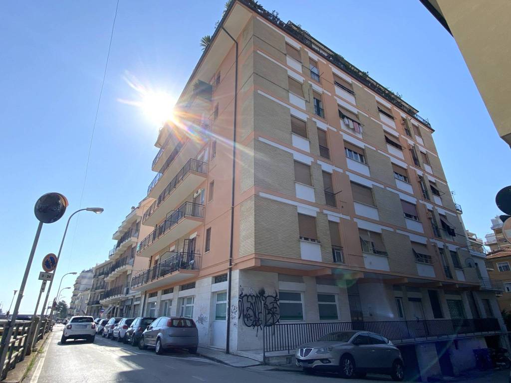 Appartamento a San benedetto del tronto in Via Montello, 58 - Foto 2