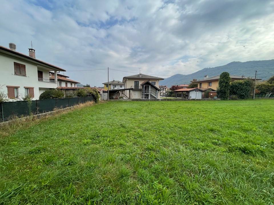 Terreno a Cuvio in Via Cantone, 4 - Foto 2