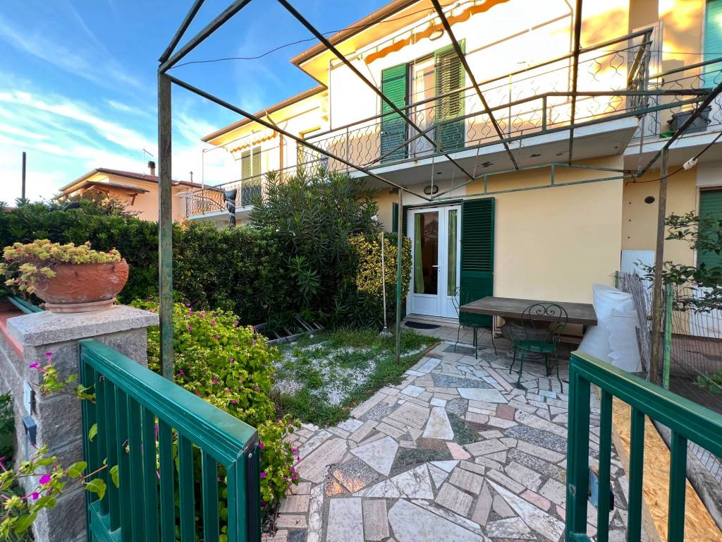 Casa indipendente a Livorno in Via Ettore FIERAMOSCA 7 - Foto 2