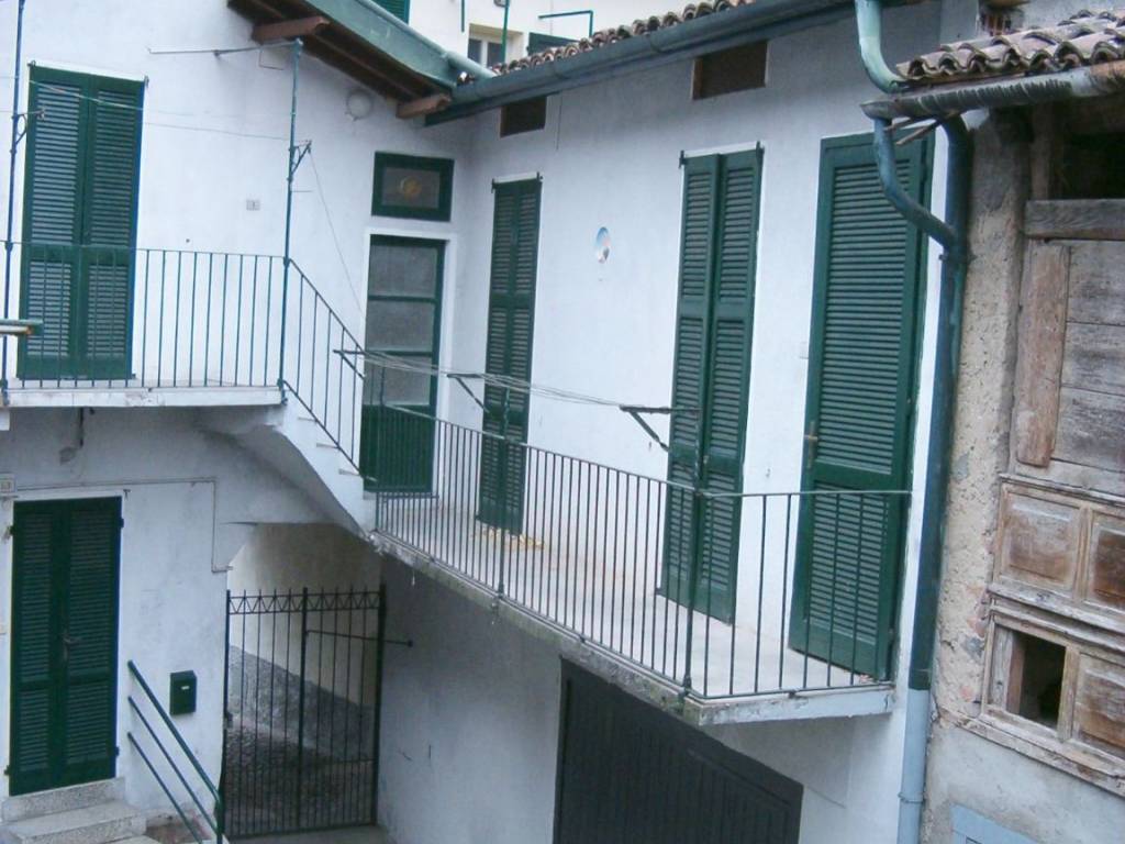 Casa indipendente a Lecco in Via Gioacchino Rossini, 12 - Foto 3