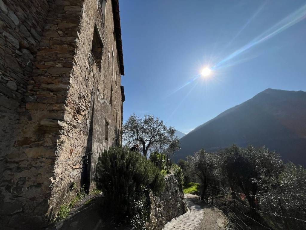 Rustico / casale a Nasino - Foto 2