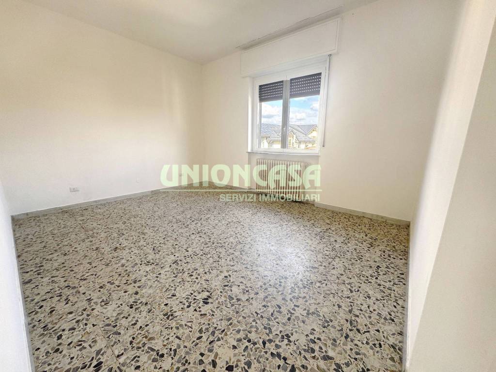 Appartamento a Tradate in Via Fratelli Rosselli, 4 - Foto 4