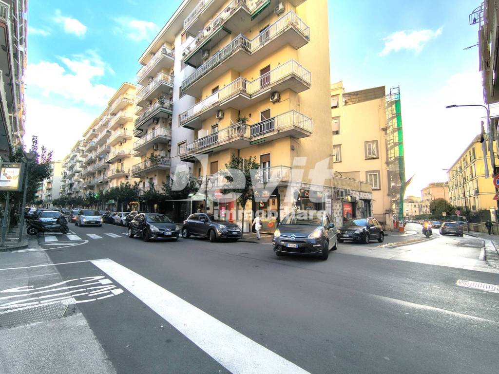 Appartamento a Portici in Via Gaetano Poli - Foto 2