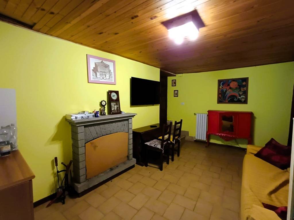 Appartamento a Caprarola in Via Raffaello - Foto 3