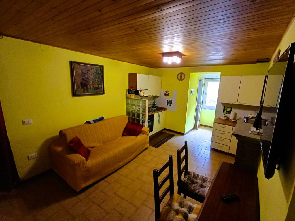 Appartamento a Caprarola in Via Raffaello - Foto 5