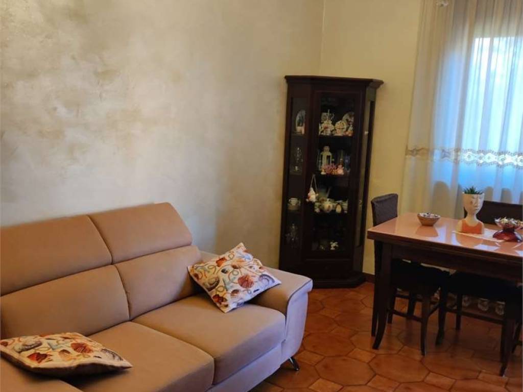 Appartamento a Collegno in Via La Pira - Foto 2