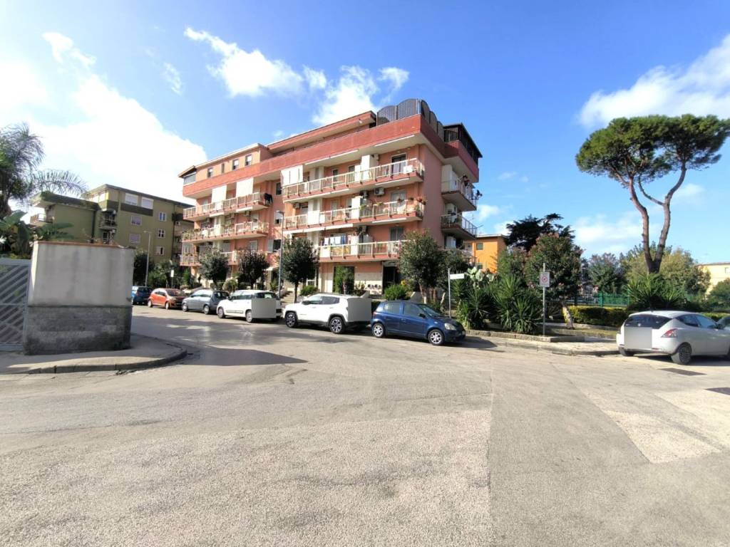 Immobile a Casalnuovo di napoli in Via San Pietro, 23 - Foto 3