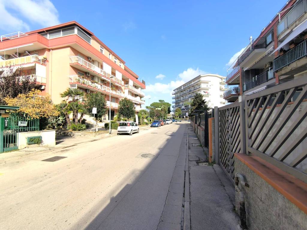 Immobile a Casalnuovo di napoli in Via San Pietro, 23 - Foto 4