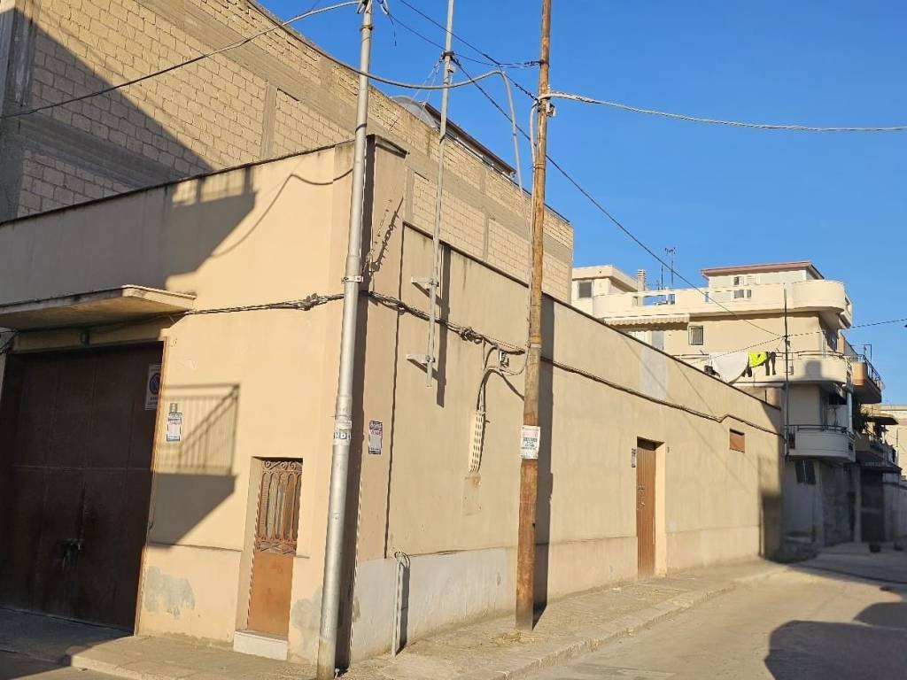 Palazzo / stabile a Cerignola in Via Melfi, 10 - Foto 2