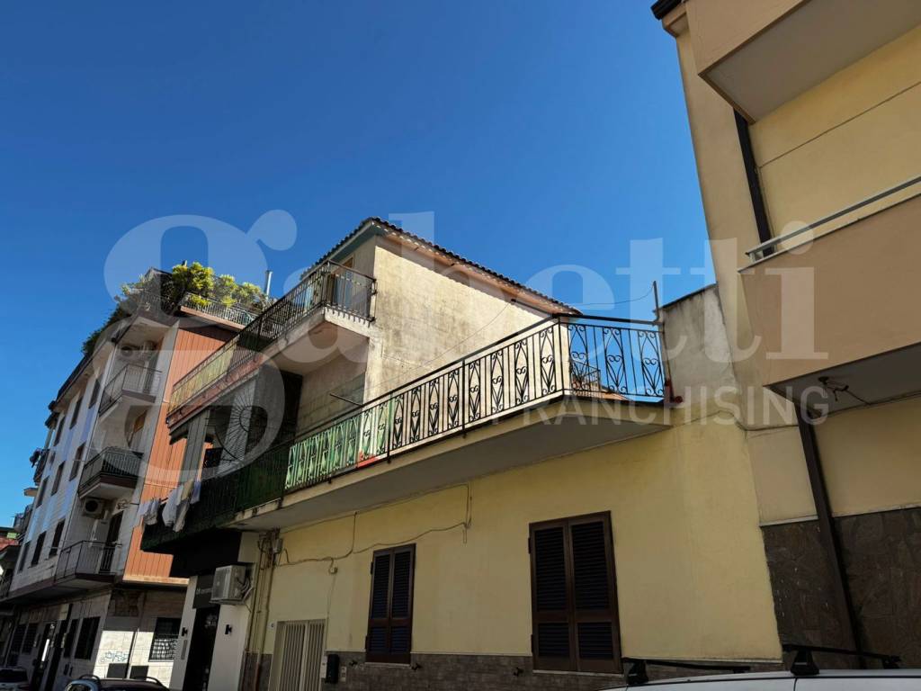 Appartamento a Arzano in Via G. Matteotti, 42 - Foto 2