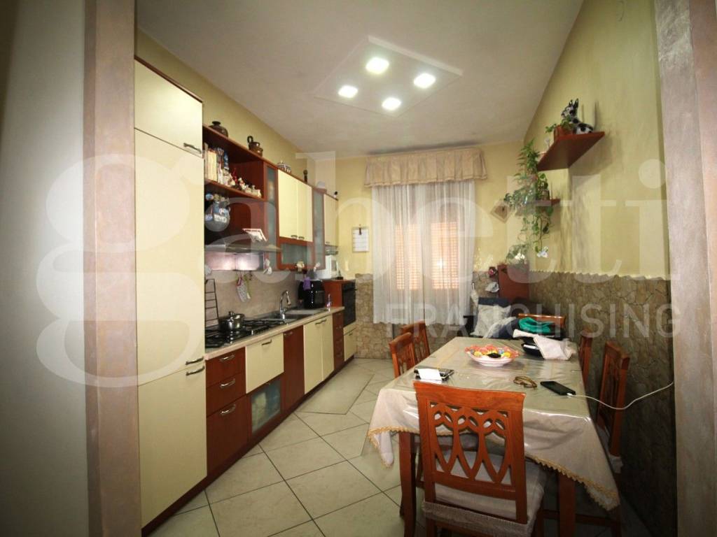 Appartamento a Arzano in Via G. Matteotti, 42 - Foto 5