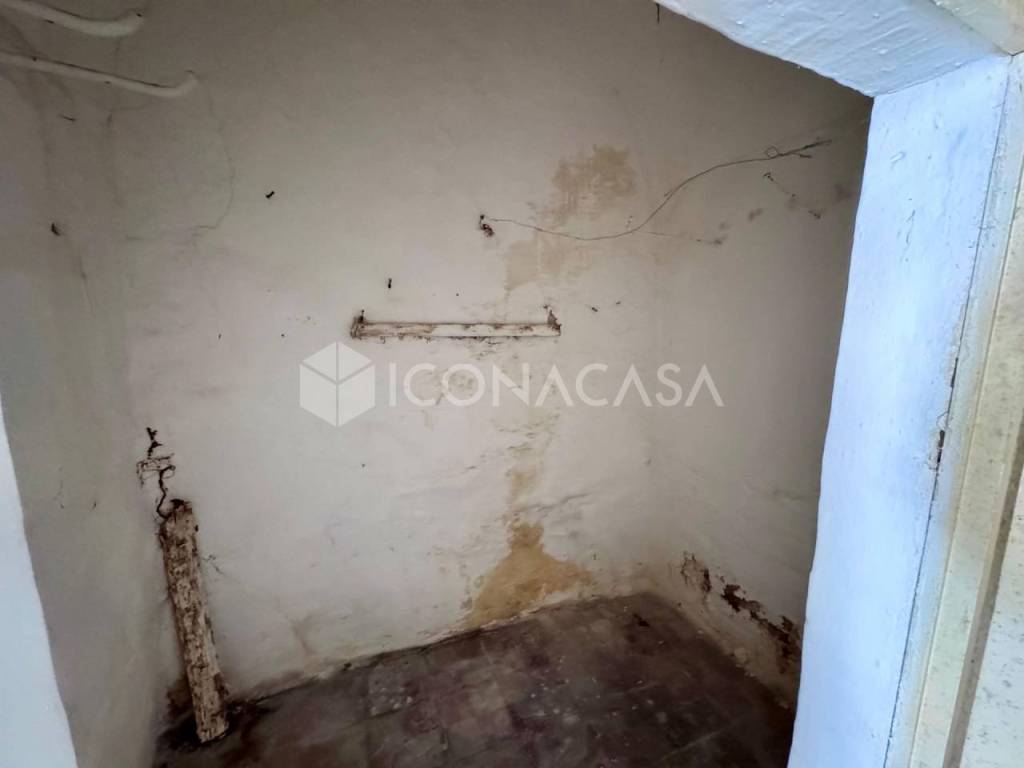 Casa indipendente a Ceglie messapica in Via Colucci Vico 1 - Foto 4