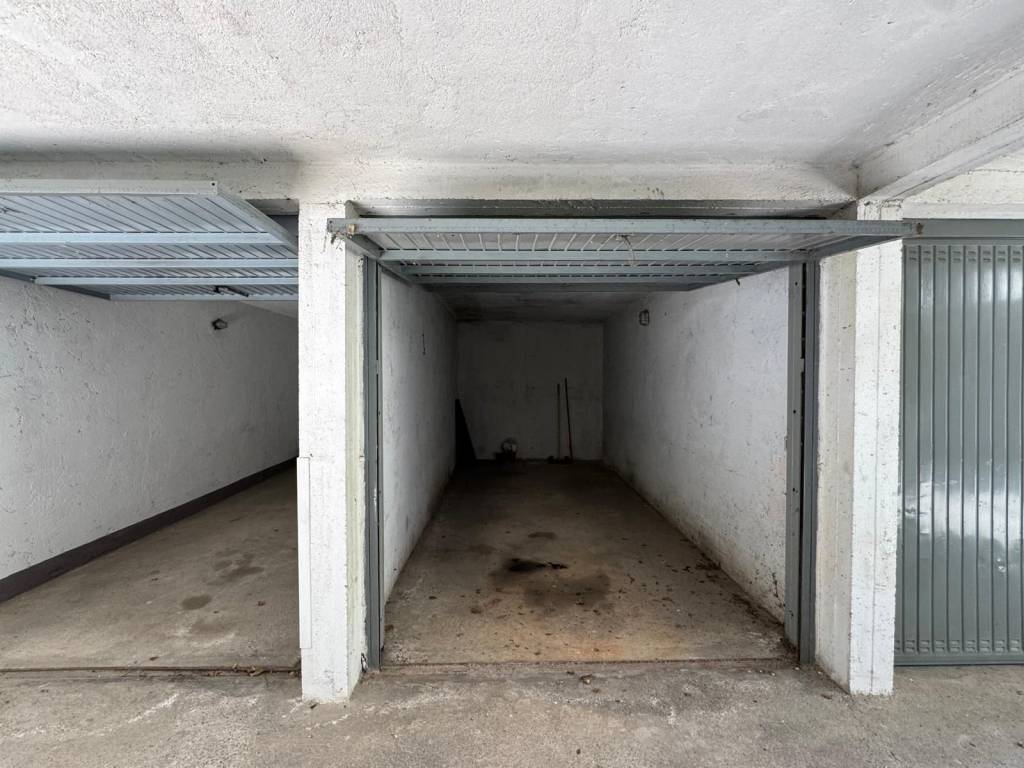 Box / garage a Clusone in Via Geremia Bonomelli, 4 - Foto 3