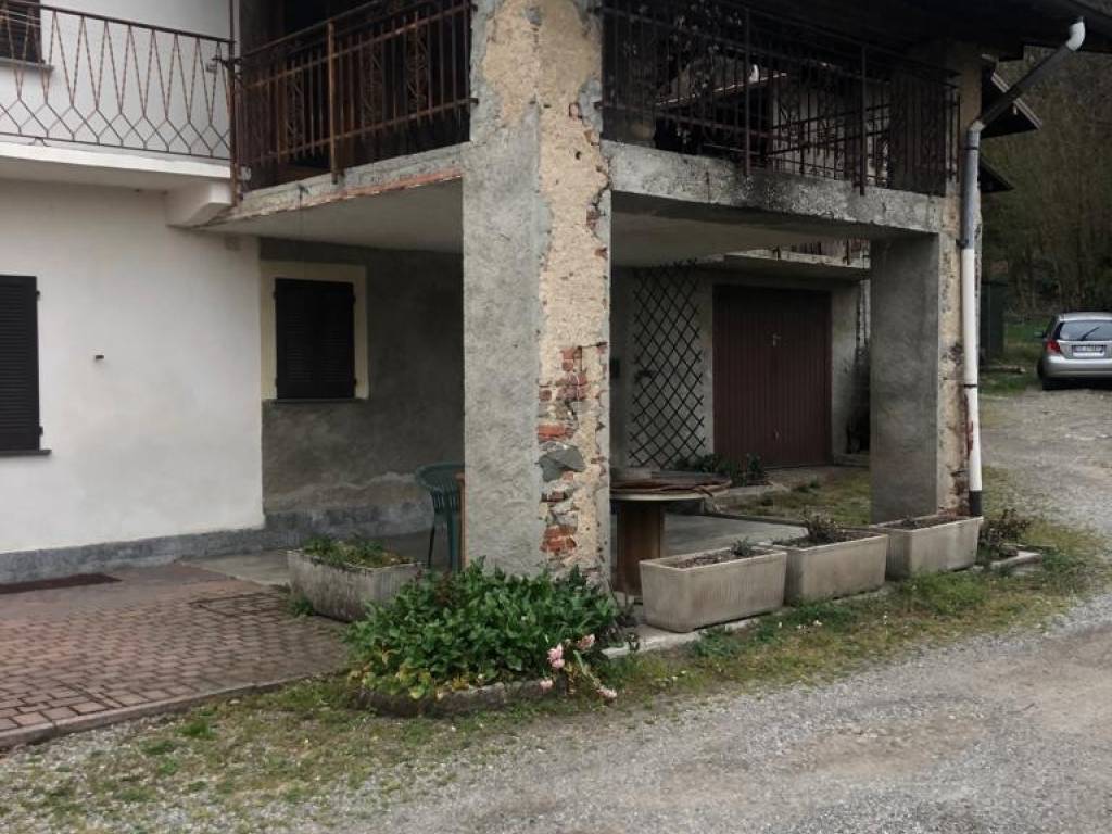 Rustico / casale a Sesto calende in Via per Lentate - Foto 3