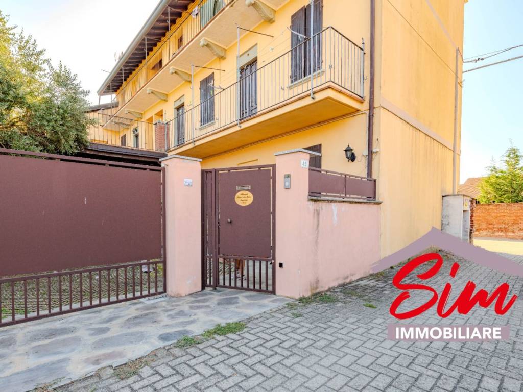 Terreno a Cerano in Via Croce, SNC - Foto 2