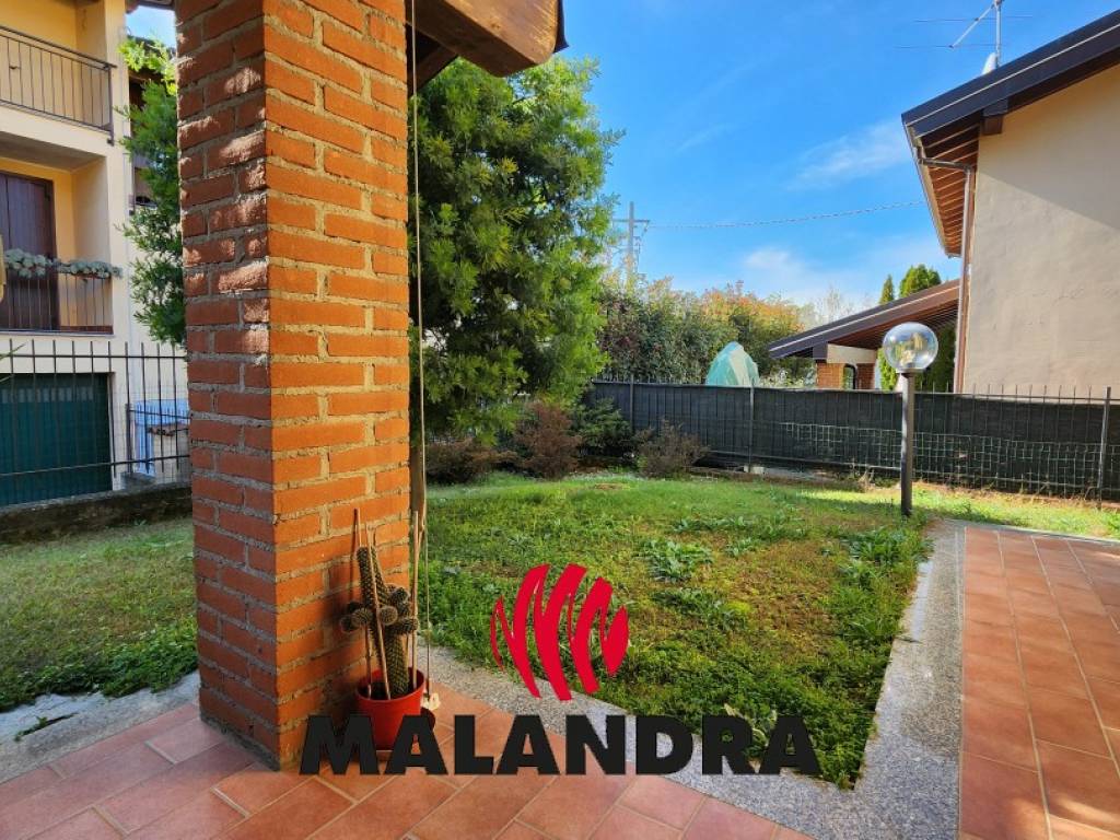 Villa a Divignano in Via Giacomo Leopardi - Foto 5