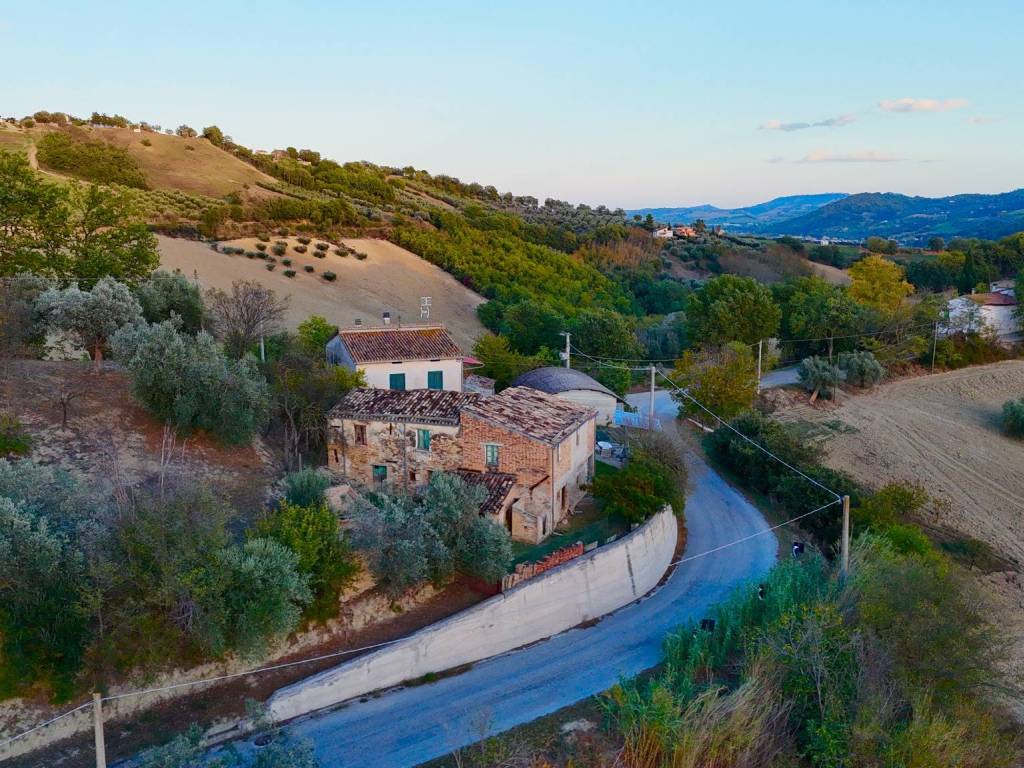 Rustico / casale a Teramo in Contrada Poggio Cono, 8 - Foto 2