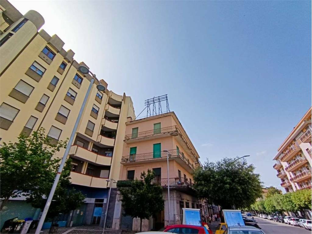 Loft / open space a Benevento in VIA ONILDE BISSOLATI - Foto 3