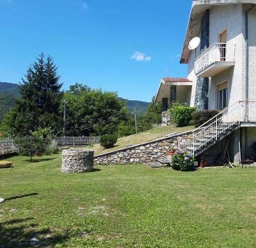 Casa indipendente a Calizzano in Strada Statale - Foto 2