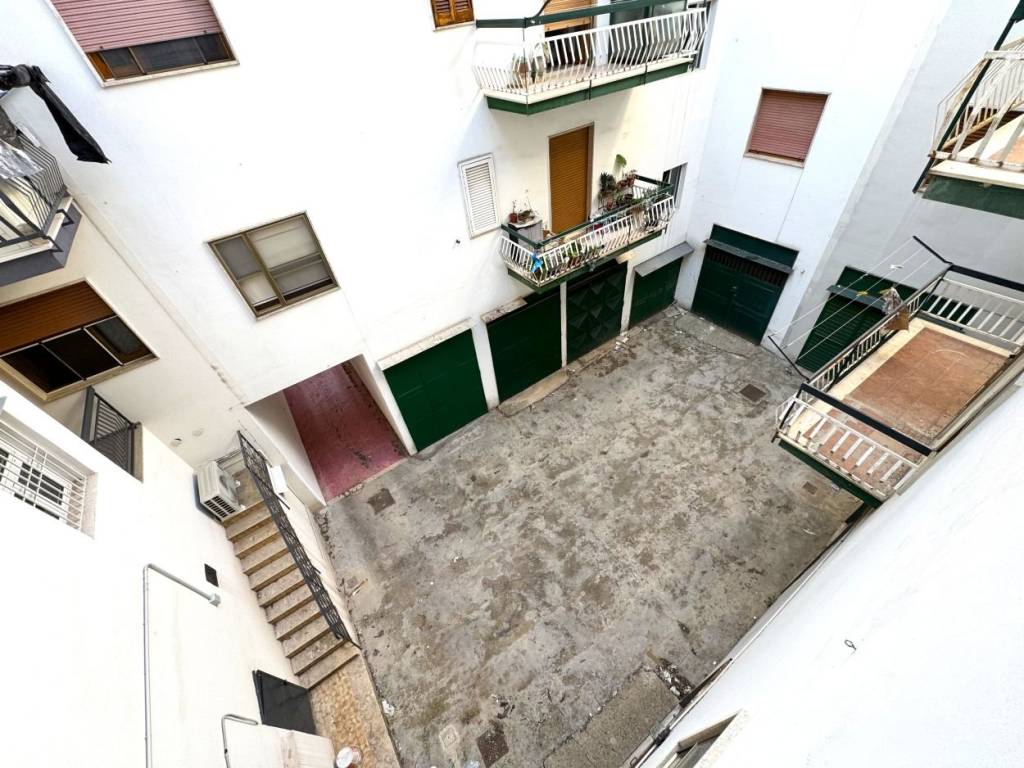 Appartamento a Ruvo di puglia in Via Rodolfo Morandi - Foto 4