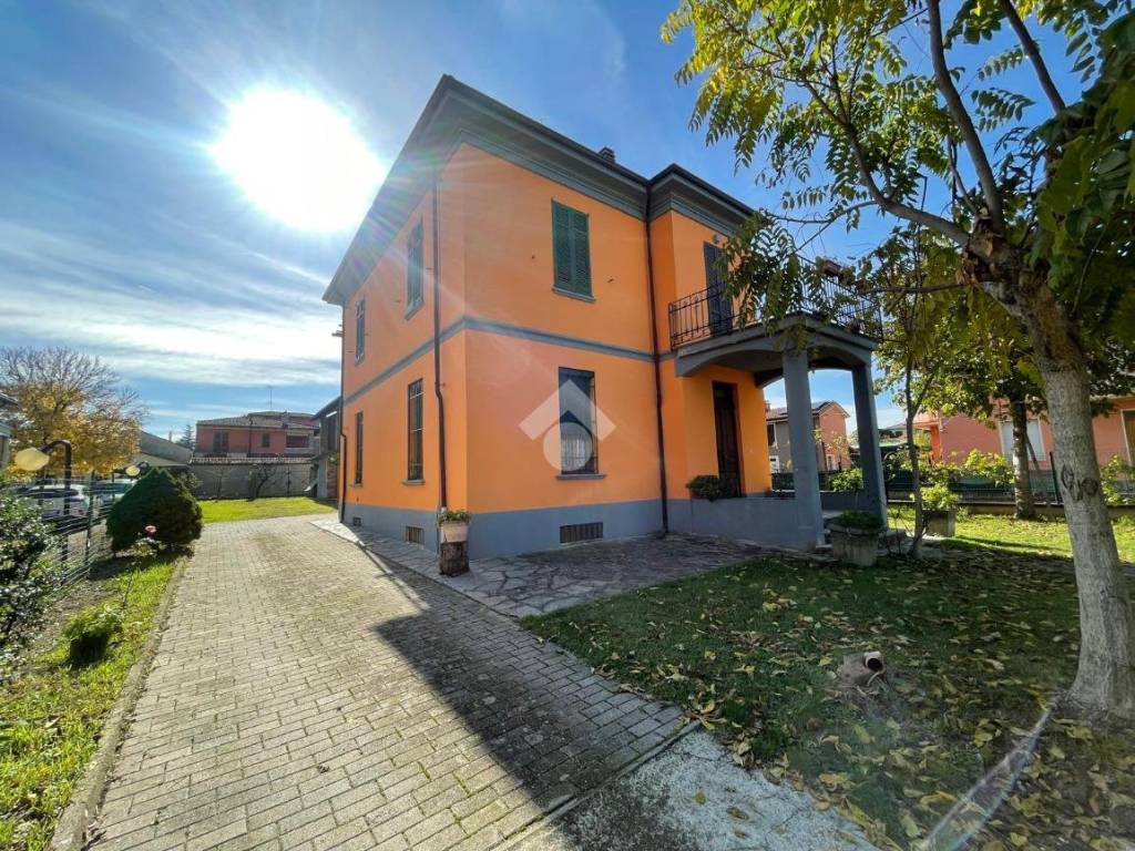 Casa indipendente a Rivanazzano terme in Viale Cristoforo Colombo, 16 - Foto 4