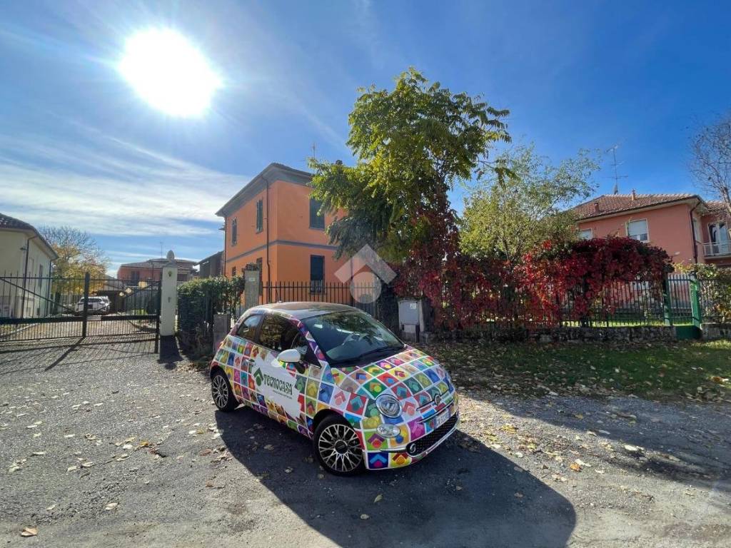 Casa indipendente a Rivanazzano terme in Viale Cristoforo Colombo, 16 - Foto 5
