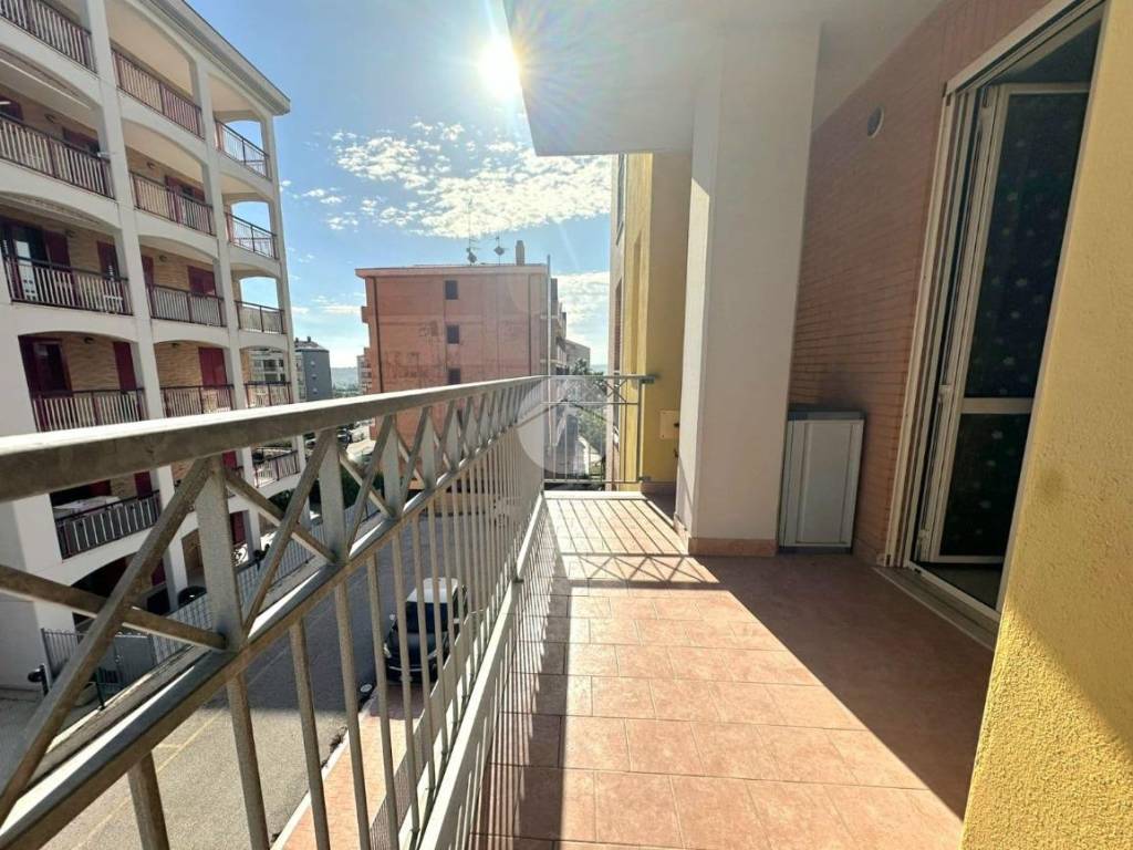 Appartamento a Termoli in Via delle Tamerici, 26 - Foto 5