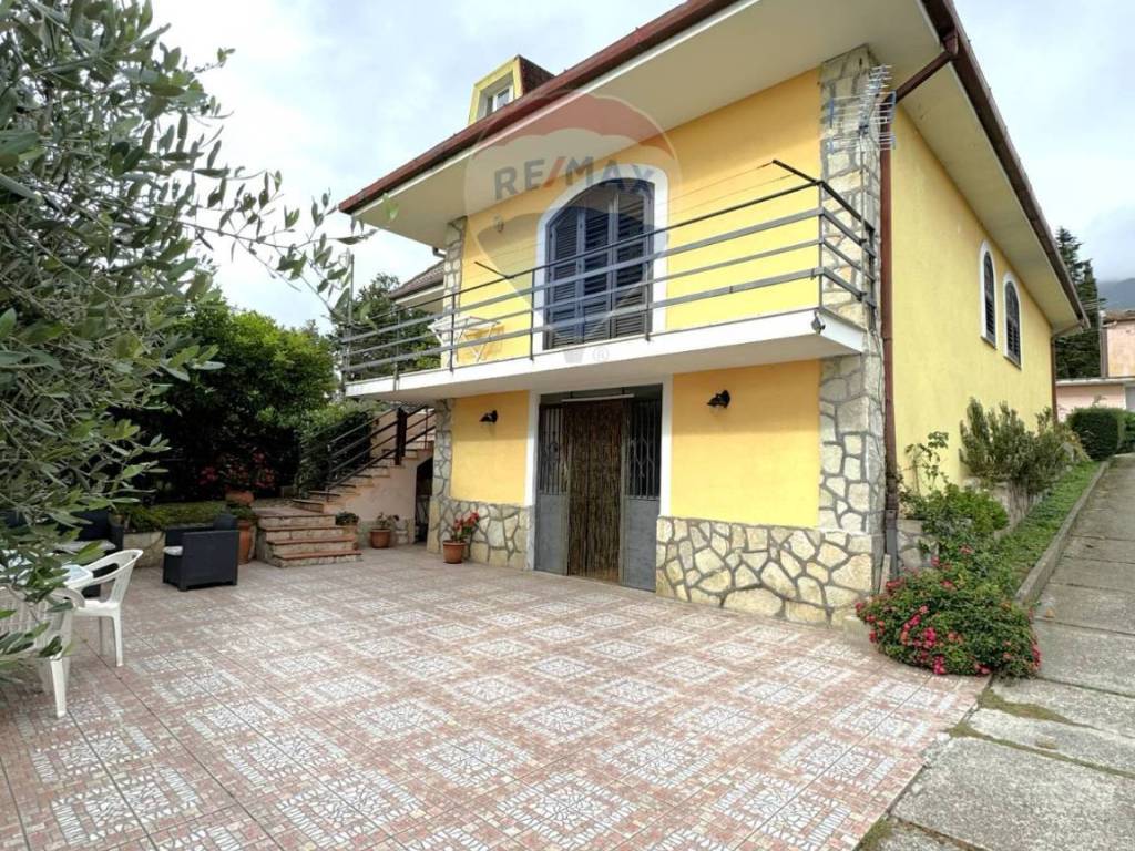 Villa a Alife in Via Fontanelle, 19 - Foto 4