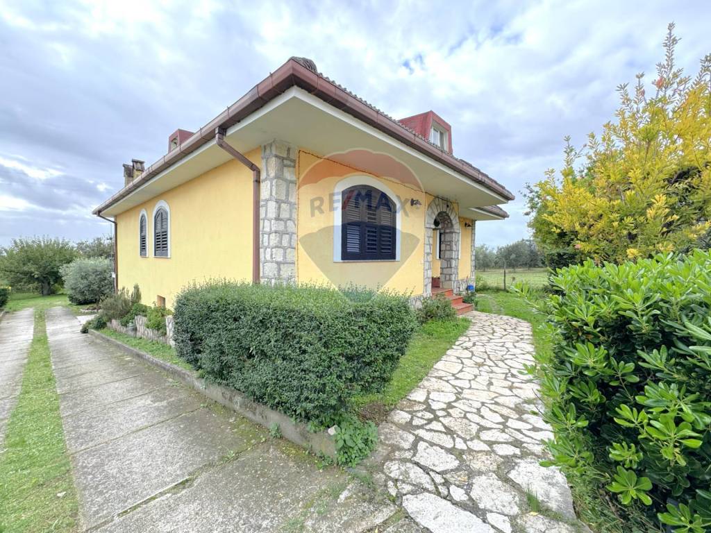 Villa a Alife in Via Fontanelle, 19 - Foto 5