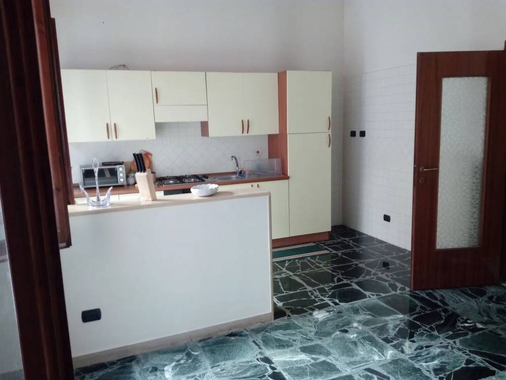 Appartamento a Avellino in Area Residenziale Semicentrale Cappuccini - Via Scandone - Foto 5