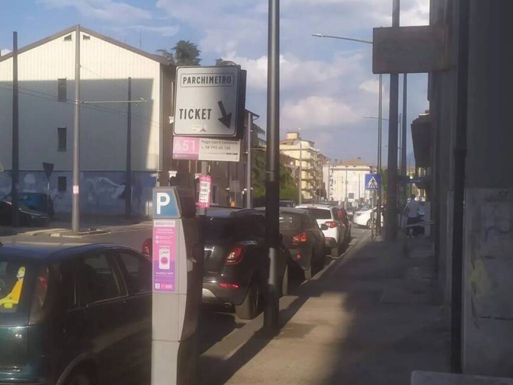 Immobile a Avellino in Via Cristoforo Colombo S.N.C. - Foto 4