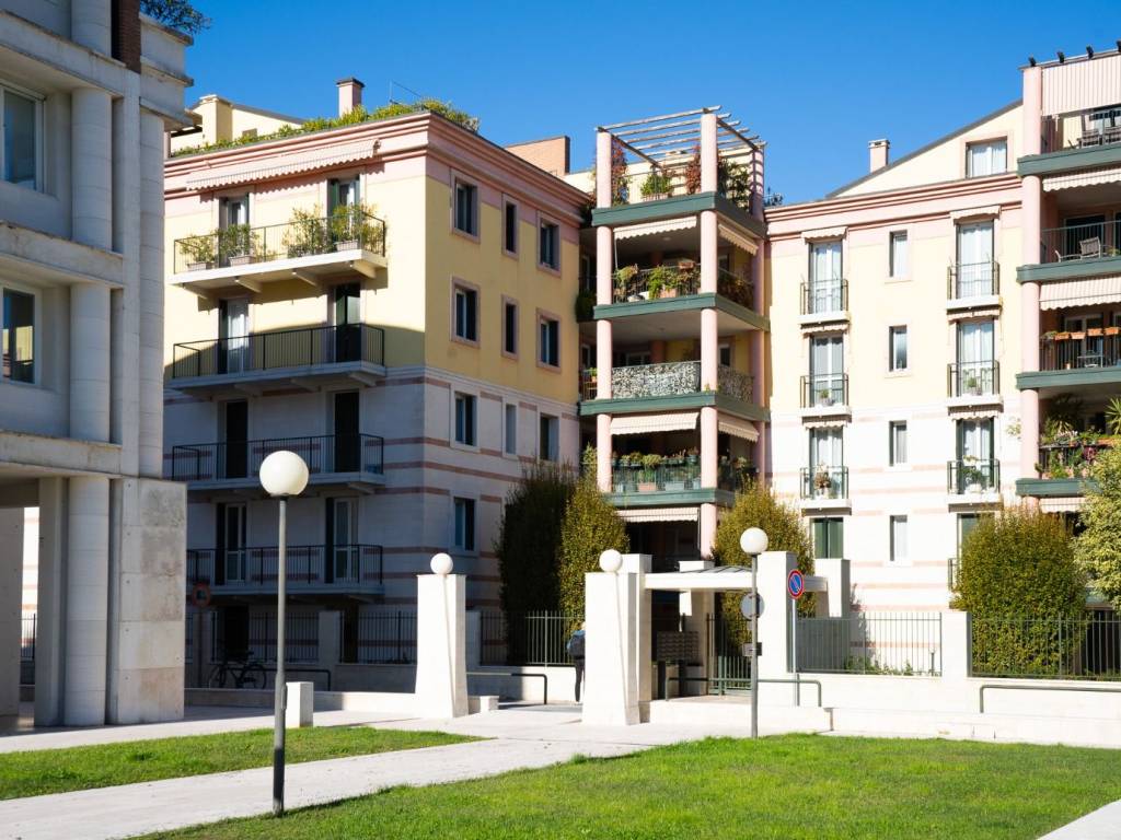 Appartamento a Verona in Via Ca' di Cozzi - Foto 3