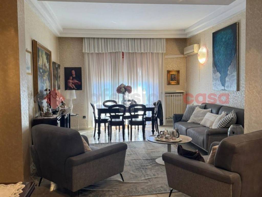 Appartamento a Salerno in Viale Giuseppe Verdi, 29 - Foto 4