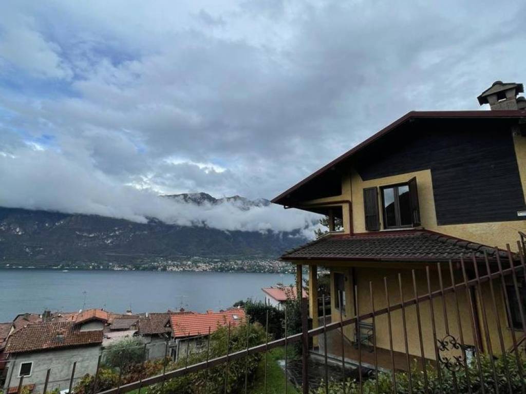 Villa a Oliveto lario in Viale Sant' Ambrogio, 2 - Foto 3