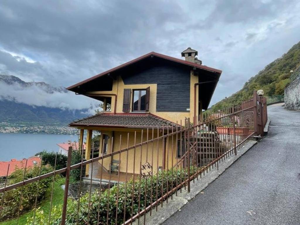 Villa a Oliveto lario in Viale Sant' Ambrogio, 2 - Foto 4