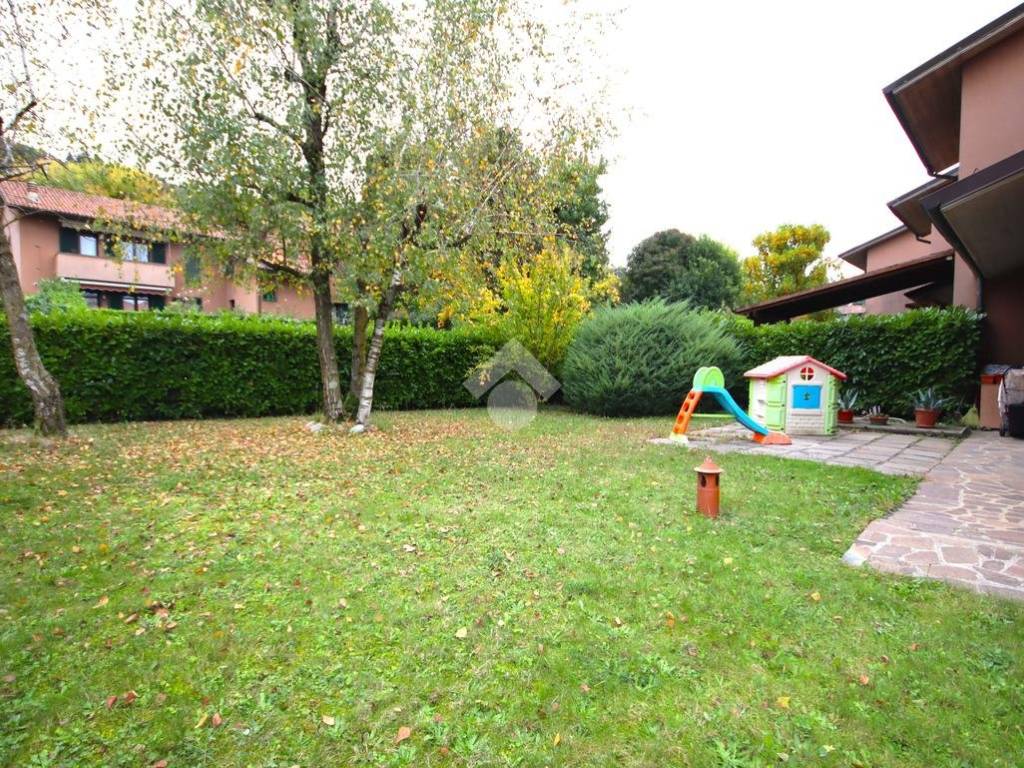 Villetta a schiera a Barzanò in Via Leonardo da Vinci, 5 - Foto 2