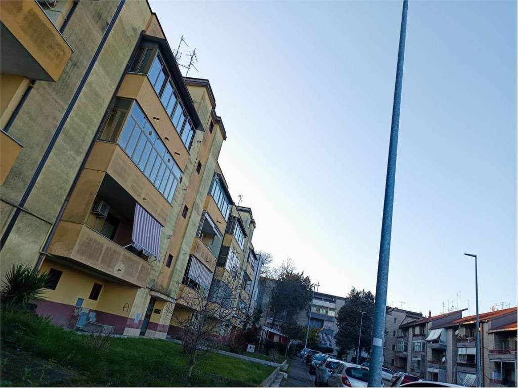 Appartamento a Benevento in Via Rocco Scotellaro *** - Foto 4