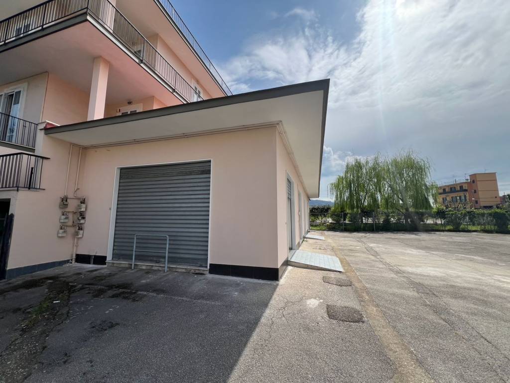 Immobile a Pollena trocchia in Via Giuseppe Garibaldi, 403 - Foto 5