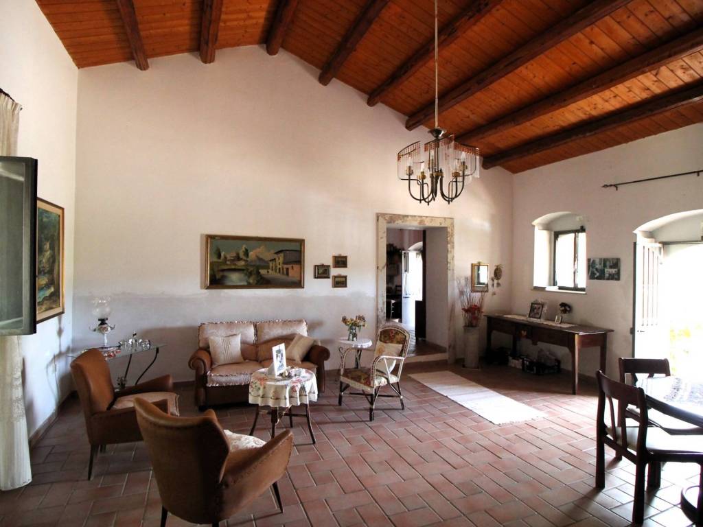 Villa a Canicattini bagni in Contrada Scala Bagni - Foto 2