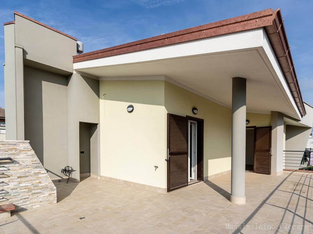 Villa a Aprilia in Via Guardapasso - Foto 3