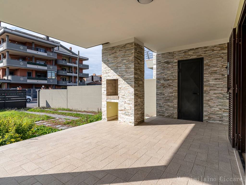 Villa a Aprilia in Via Guardapasso - Foto 4