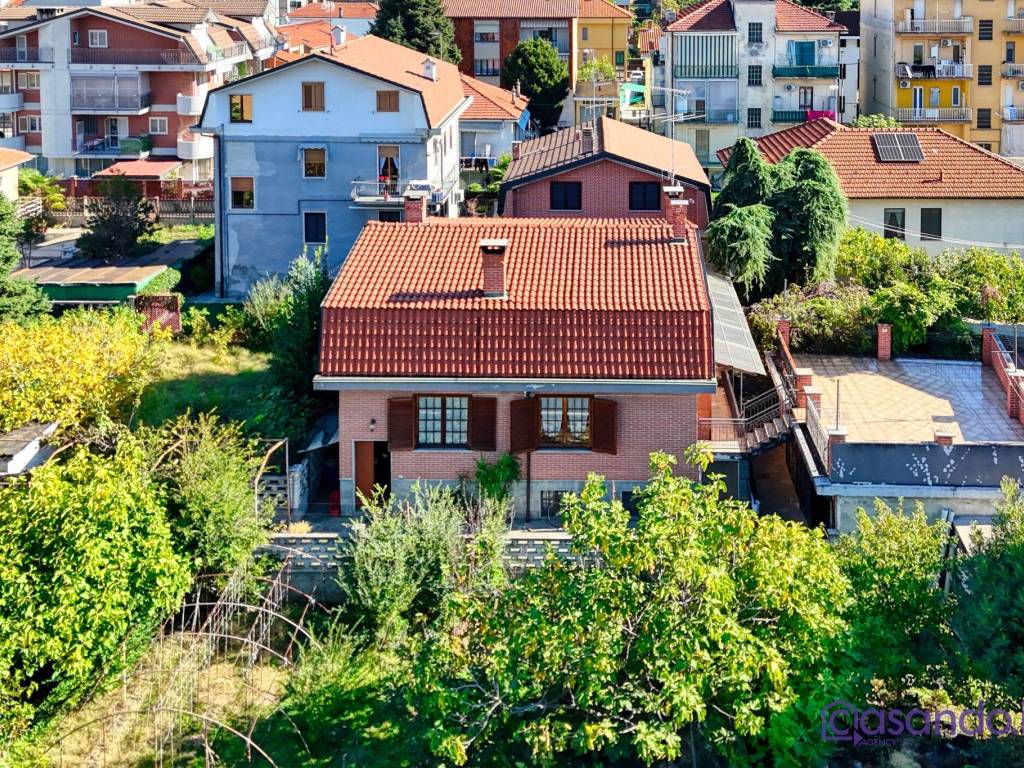 Villa a Nichelino in Via Gioacchino Rossini, 22 - Foto 2