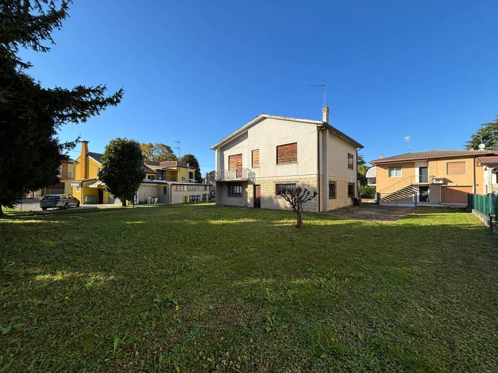 Villa a Cadoneghe in Via Acquaro - Foto 2